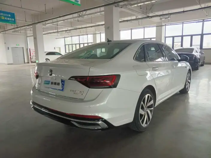 Volkswagen Sagitar 2023 Model 300TSI DSG Superior Edition – фото 6