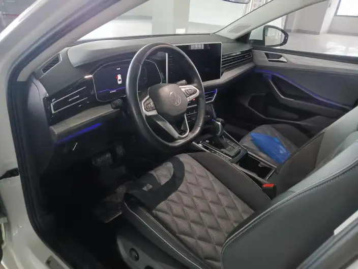 Volkswagen Sagitar 2023 Model 300TSI DSG Superior Edition – фото 8
