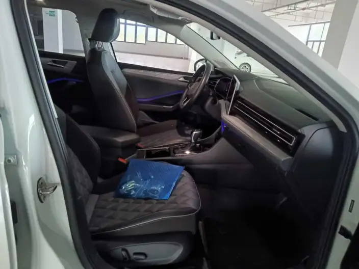 Volkswagen Sagitar 2023 Model 300TSI DSG Superior Edition – фото 9
