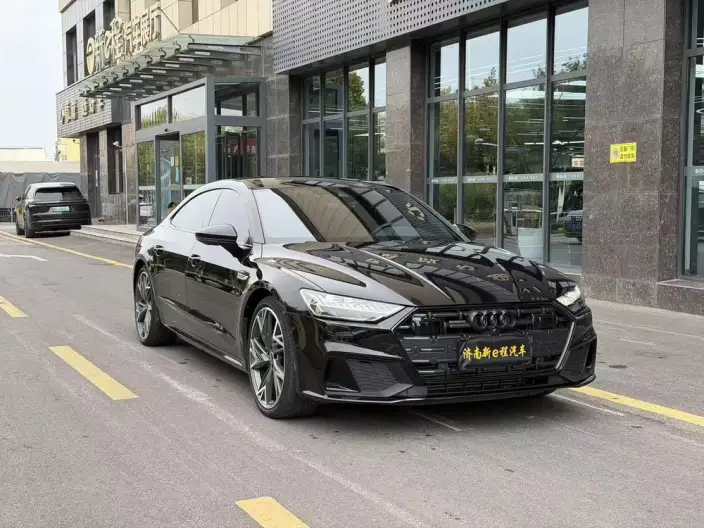 Audi A7 L 2024 Model 45 TFSI quattro Black Samurai Edition – фото 3
