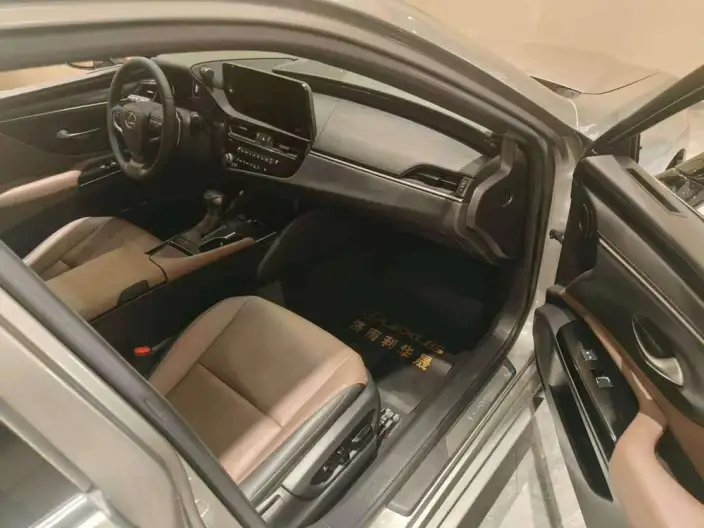 Lexus ES 2022 Model 200 Superior Edition – фото 6