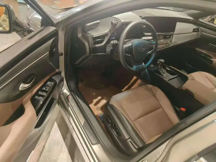 Lexus ES 2022 Model 200 Superior Edition – фото 10