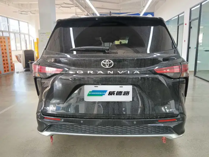 Granvia 2024 Model Intelligent Hybrid 2.5L 2WD Noble PLUS Edition – фото 5