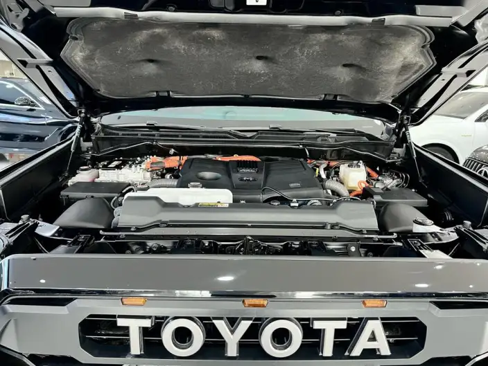 Sequoia 2024 Model 3.5T Automatic 4WD 7 seat Parallel Imported – фото 5