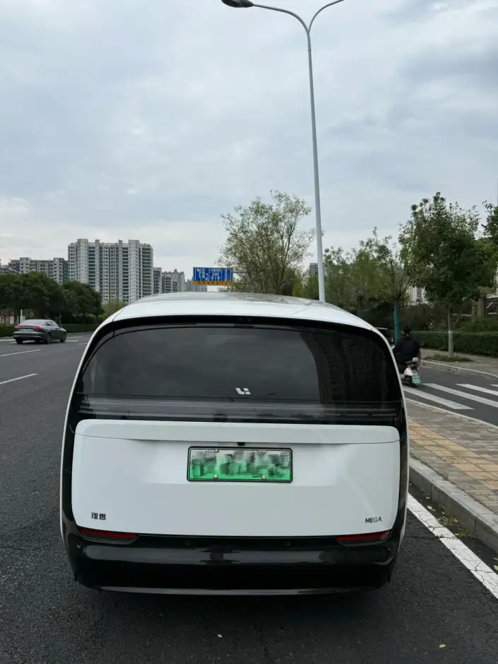 Li Auto MEGA 2024 Model Ultra Edition