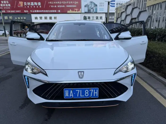 Roewe i5 2023 Model 1.5L CVT Zunrong Edition – фото 7