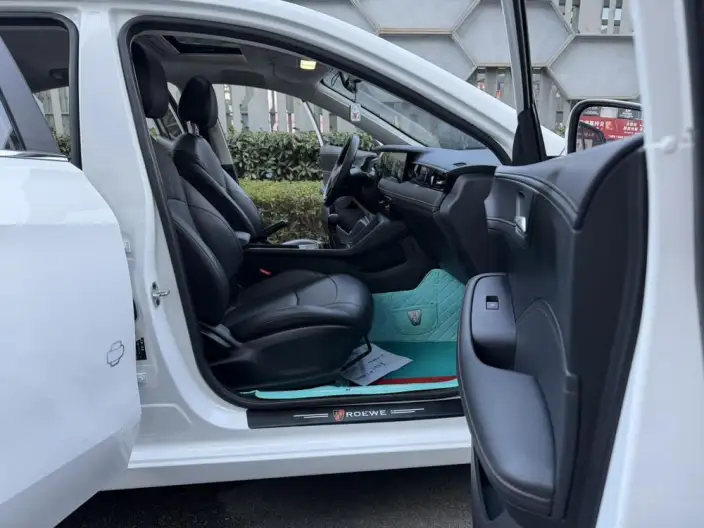 Roewe i5 2023 Model 1.5L CVT Zunrong Edition – фото 10