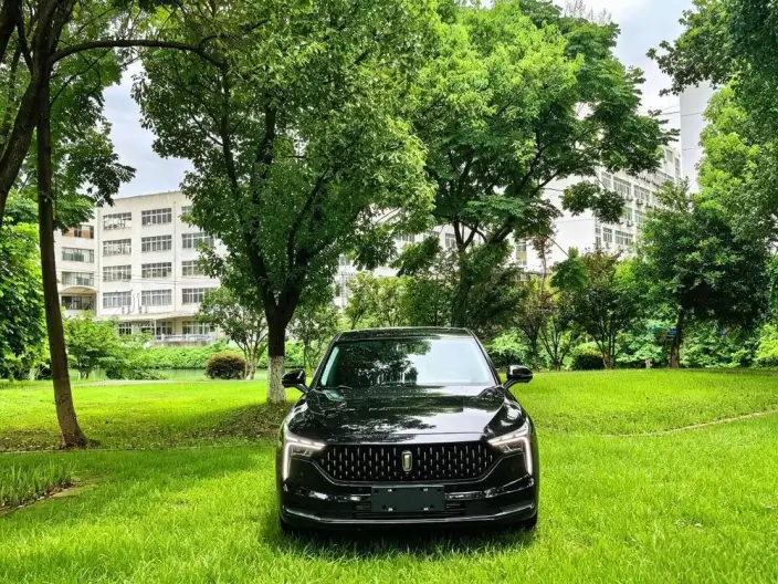 BESTUNE B70 2023 Model Third generation 1.5T Automatic Changxiang Edition Model – фото 2
