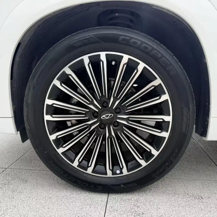 Chery Tiggo 9 2025 Model 2.0T AT 2WD Exclusive Edition – фото 7
