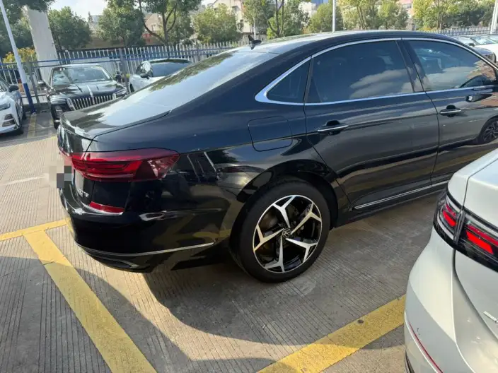 Volkswagen Passat 2022 Model 330TSI Deluxe Edition – фото 7