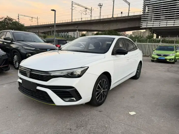 Roewe i5 2021 Model Facelift 1.5L CVT Diamond Edition