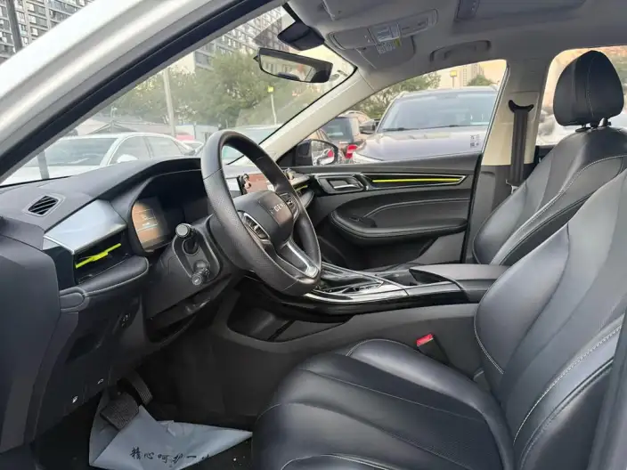Roewe i5 2021 Model Facelift 1.5L CVT Diamond Edition – фото 8