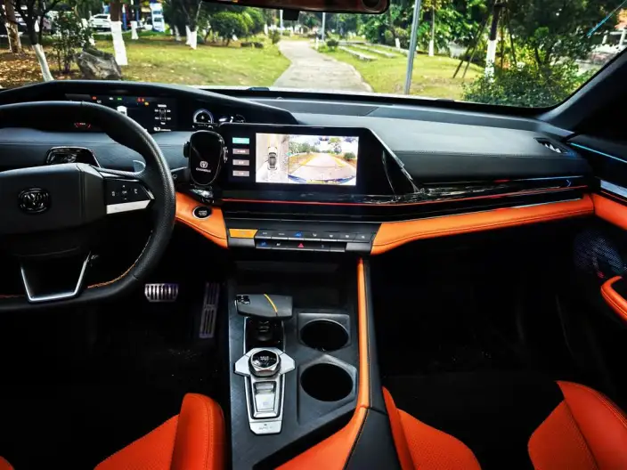 Changan UNI-V 2023 Model 1.5T Sports Edition – фото 8