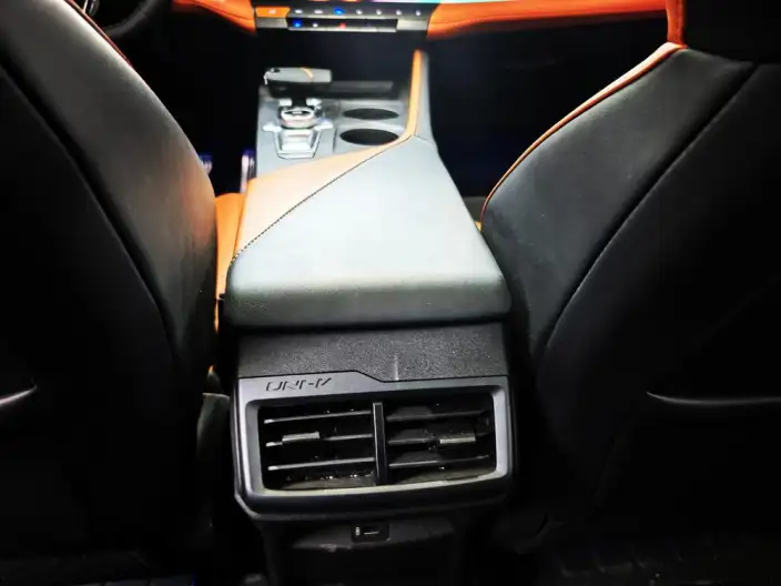 Changan UNI-V 2023 Model 1.5T Sports Edition – фото 10