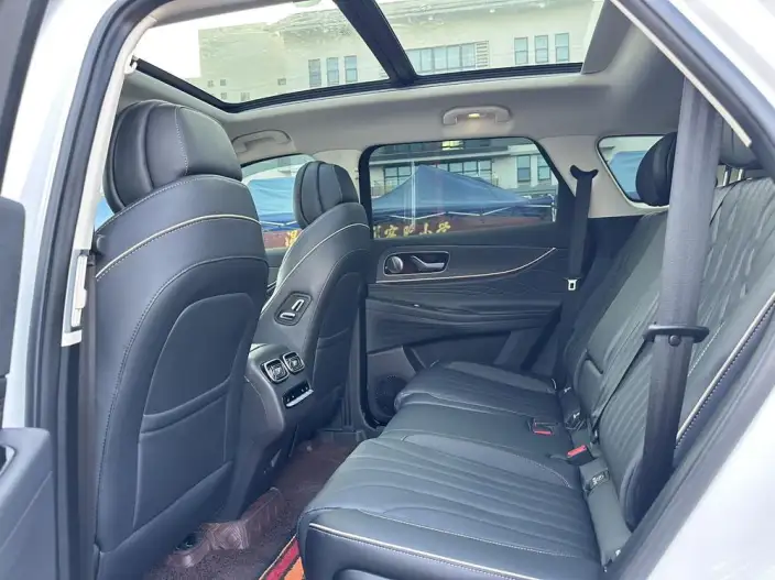 Chery Tiggo 9 2023 Model 2.0T DCT 2WD Deluxe Edition 5 seat – фото 10