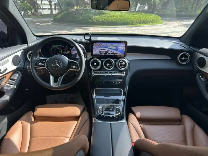 Mercedes-Benz GLC 2022 Model GLC 260 L 4MATIC Dynamic Model – фото 8