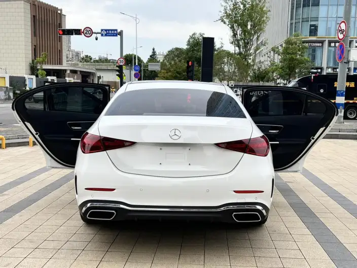 Mercedes-Benz C-Class 2023 Model C 260 L Sports Edition – фото 5