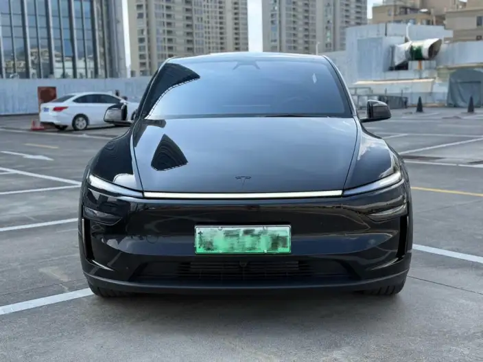 Model Y 2025 Model Rear-wheel drive version