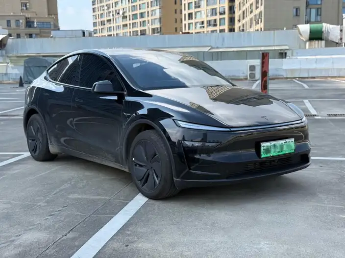 Model Y 2025 Model Rear-wheel drive version