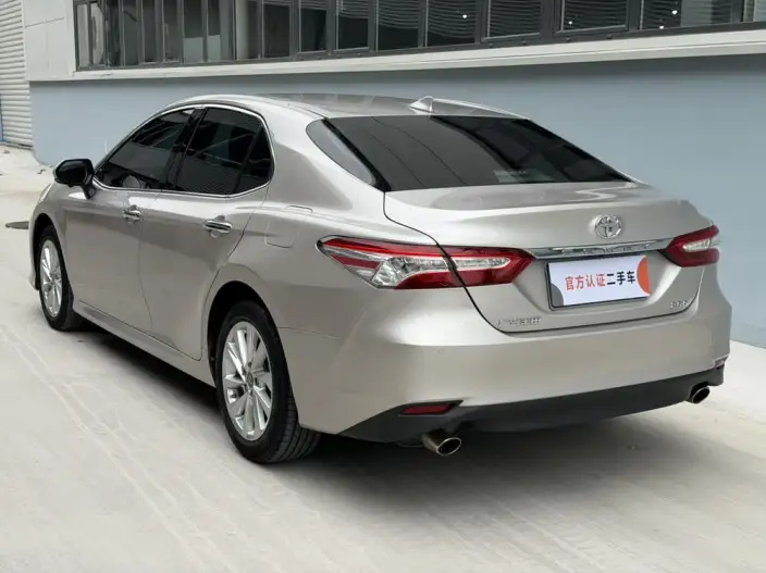 Toyota Camry 2021 Model 2.0G Deluxe Edition
