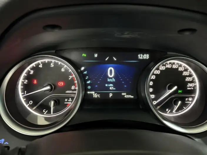 Toyota Camry 2021 Model 2.0G Deluxe Edition – фото 10