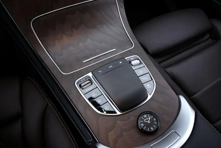 Mercedes-Benz GLC 2022 Model GLC 260 L 4MATIC Luxury Model – фото 9