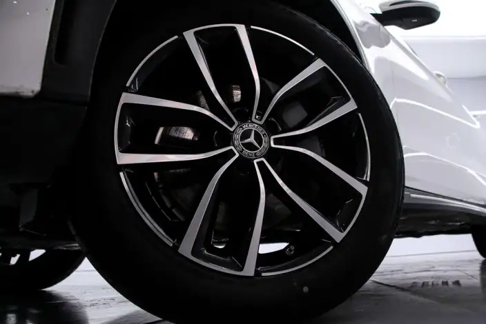 Mercedes-Benz GLC 2022 Model GLC 260 L 4MATIC Luxury Model – фото 10