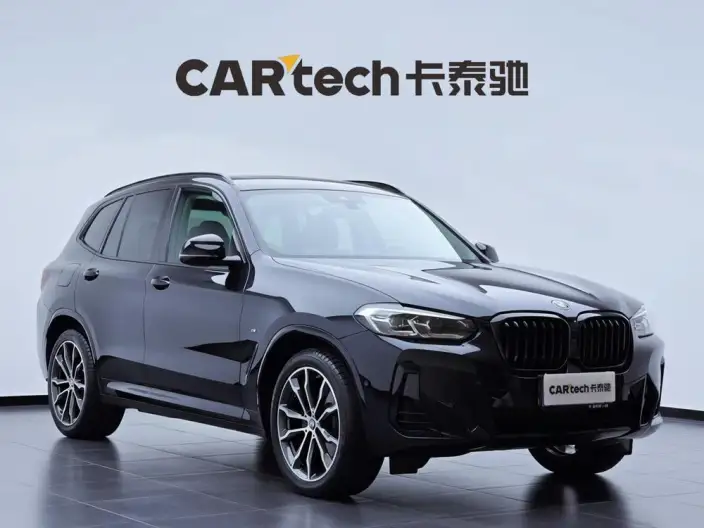 BMW X3 2023 Model xDrive30i Leading Model M Night Set