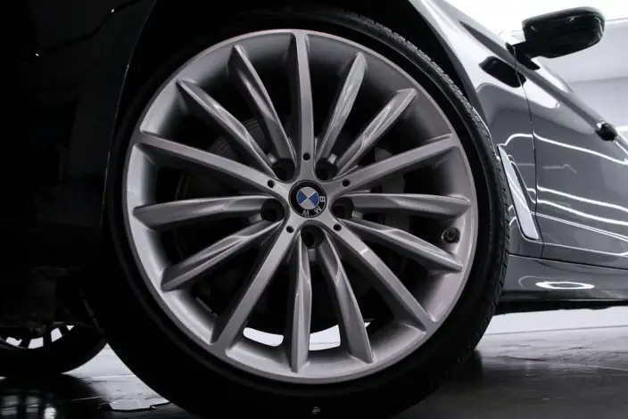 BMW 5 Series 2022 Model Facelift II 530Li Exclusive Model Luxury Set – фото 9