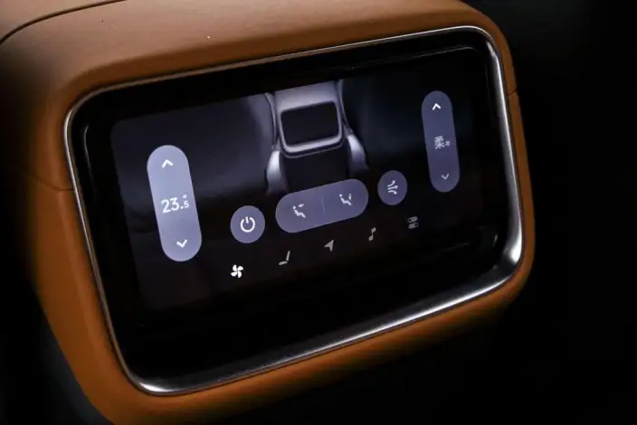 Xiaomi YU7 2025 Model 4WD Max Edition – фото 6