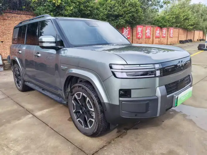 Titan 7 PHEV 2025 Model 200KM 2WD Max Edition