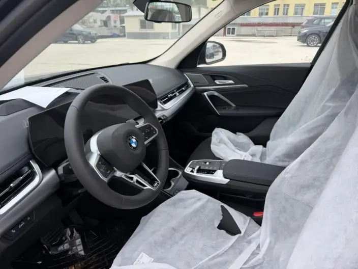 BMW X1 2026 Model xDrive25Li M Sports Night Set – фото 8
