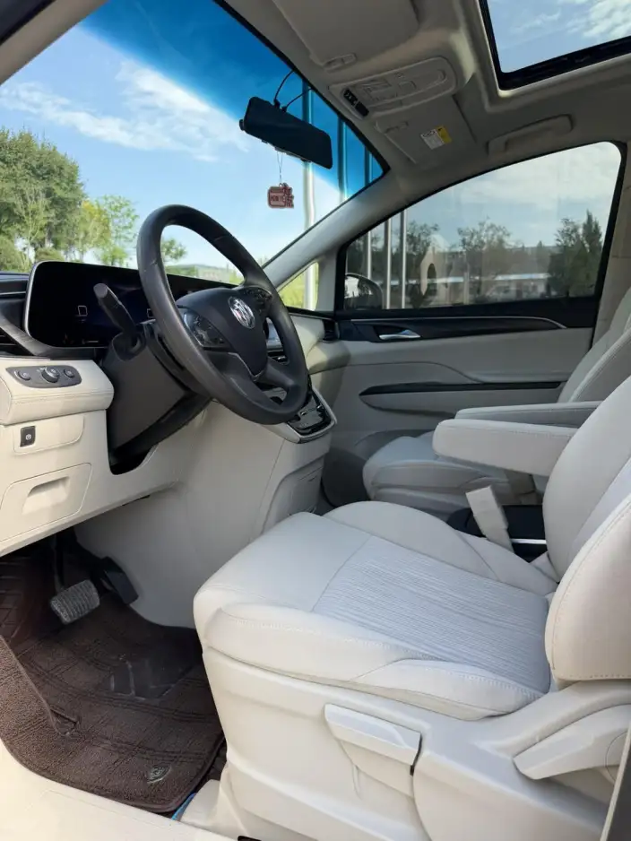 Buick GL8 2023 Model ES Luzun 2.0T Comfort Model – фото 10