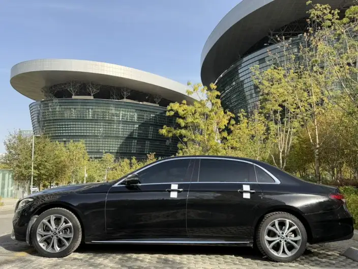 Mercedes-Benz E-Class 2023 Model E 300 L Luxury Model Sports sedan – фото 4