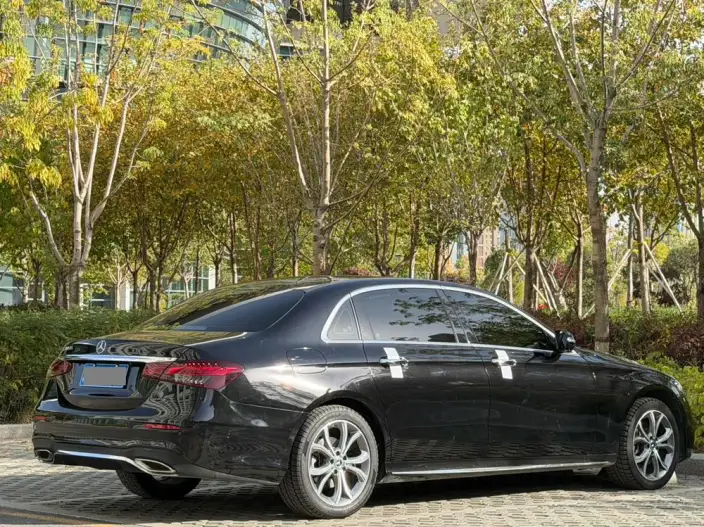 Mercedes-Benz E-Class 2023 Model E 300 L Luxury Model Sports sedan – фото 7
