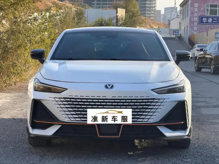 Changan UNI-V 2023 Model 1.5T Sports Edition