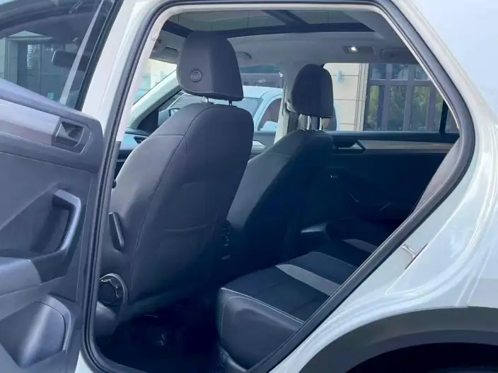 Volkswagen T-Roc 2022 Model 280TSI DSG 2WD Elite PLUS – фото 9