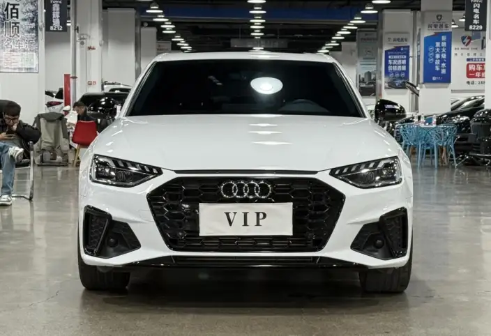 Audi A4 L 2024 Model 40 TFSI Luxury Dynamic Model