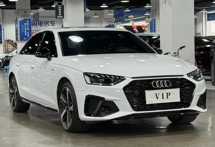 Audi A4 L 2024 Model 40 TFSI Luxury Dynamic Model