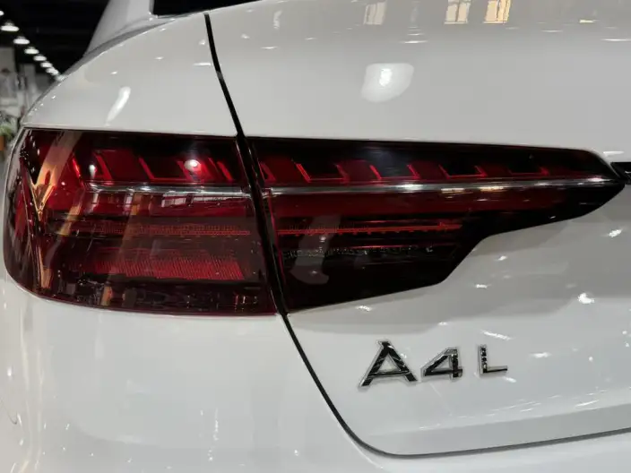 Audi A4 L 2024 Model 40 TFSI Luxury Dynamic Model – фото 8