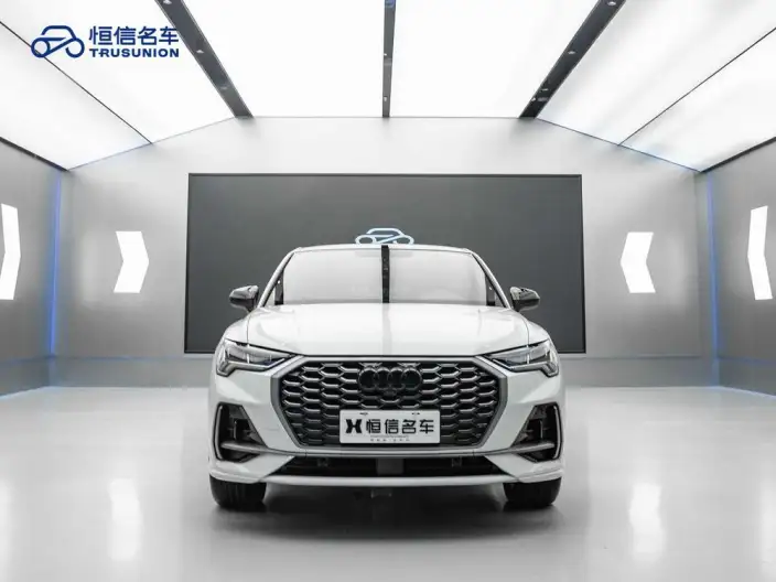 AUDI Q3 Sportback 2024 Model 40 TFSI Fashion Model