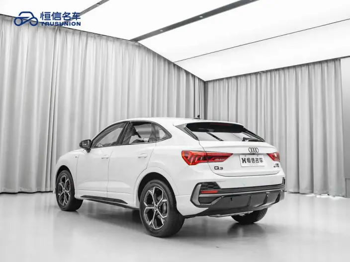 AUDI Q3 Sportback 2024 Model 40 TFSI Fashion Model