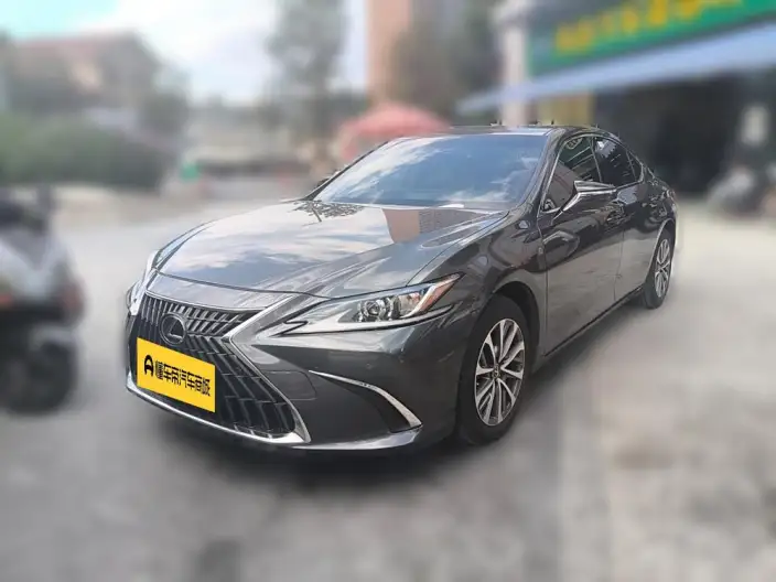 Lexus ES 2022 Model 200 Superior Edition