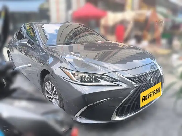 Lexus ES 2022 Model 200 Superior Edition