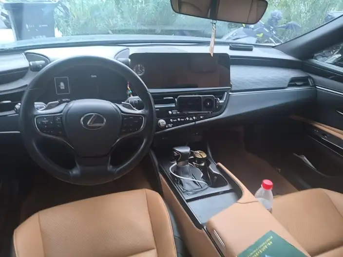 Lexus ES 2022 Model 200 Superior Edition – фото 5