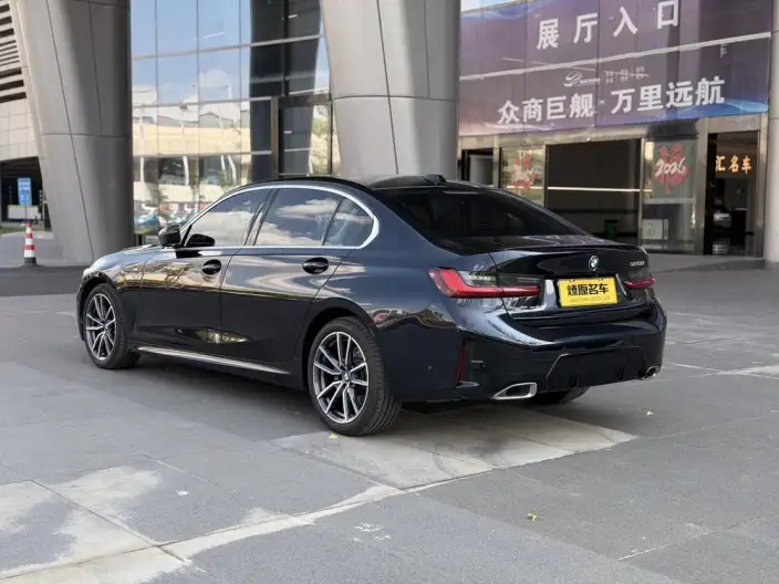 BMW 3 Series 2026 Model 325Li M Sports Set – фото 5