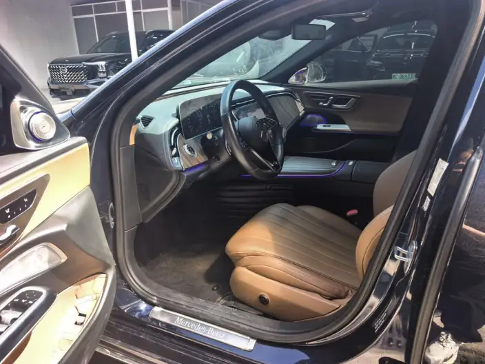 Mercedes-Benz E-Class 2024 Model E 300 L Fashion Model sedan – фото 10
