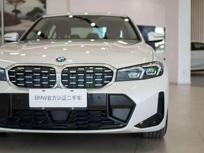 BMW 3 Series 2025 Model 325Li M Sports Set – фото 9