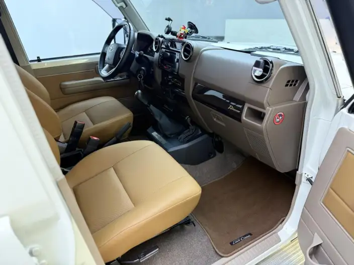 Rand Coolouse 70 2022 Model 4.0L Manual 4WD 5 seat Parallel Imported – фото 10
