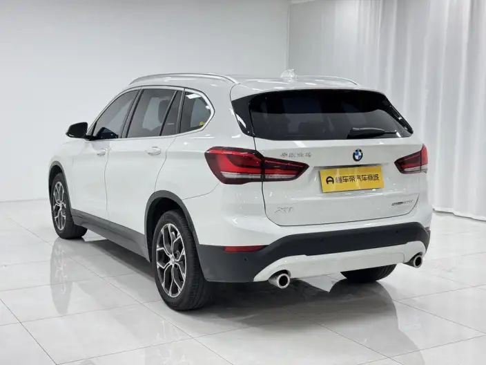 BMW X1 2022 Model sDrive25Li Leading Model – фото 5